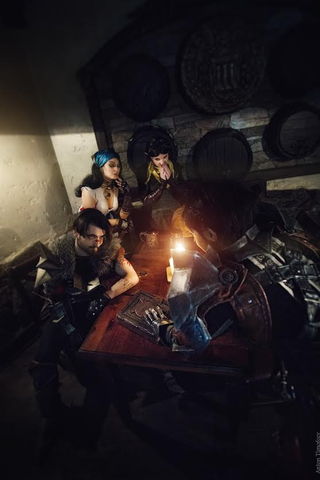 Illustration for article titled Dragon Age Cosplay Gets Hammered, Makes Out